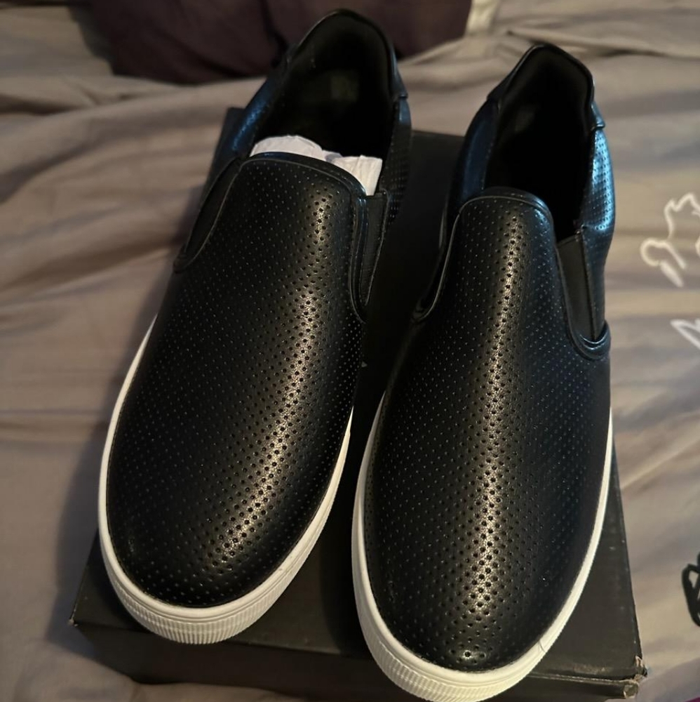 Women's shoes